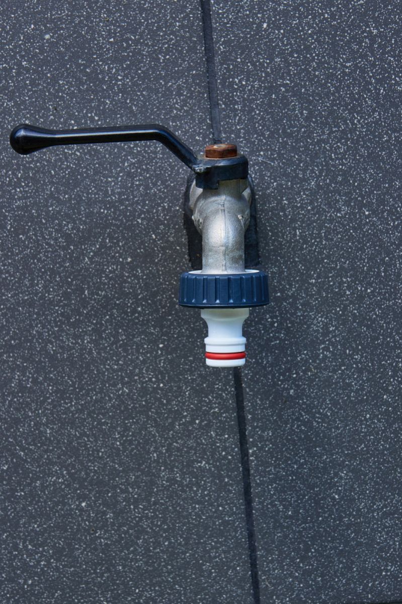 HF 009